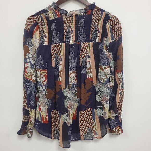 Avara Women Bishop Sleeve Floral Top Size XS Blue Boho Artsy Smocked Lightweight - Picture 3 of 10